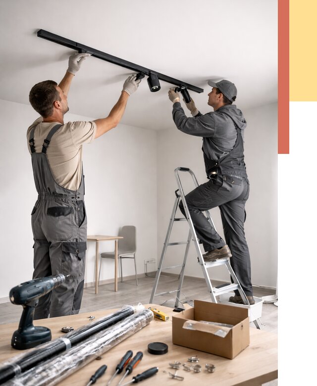 Установка трековых светильников в натяжной потолок в Махачкале от 4349 руб. | ОТДЕЛОЧНИК-Мхч